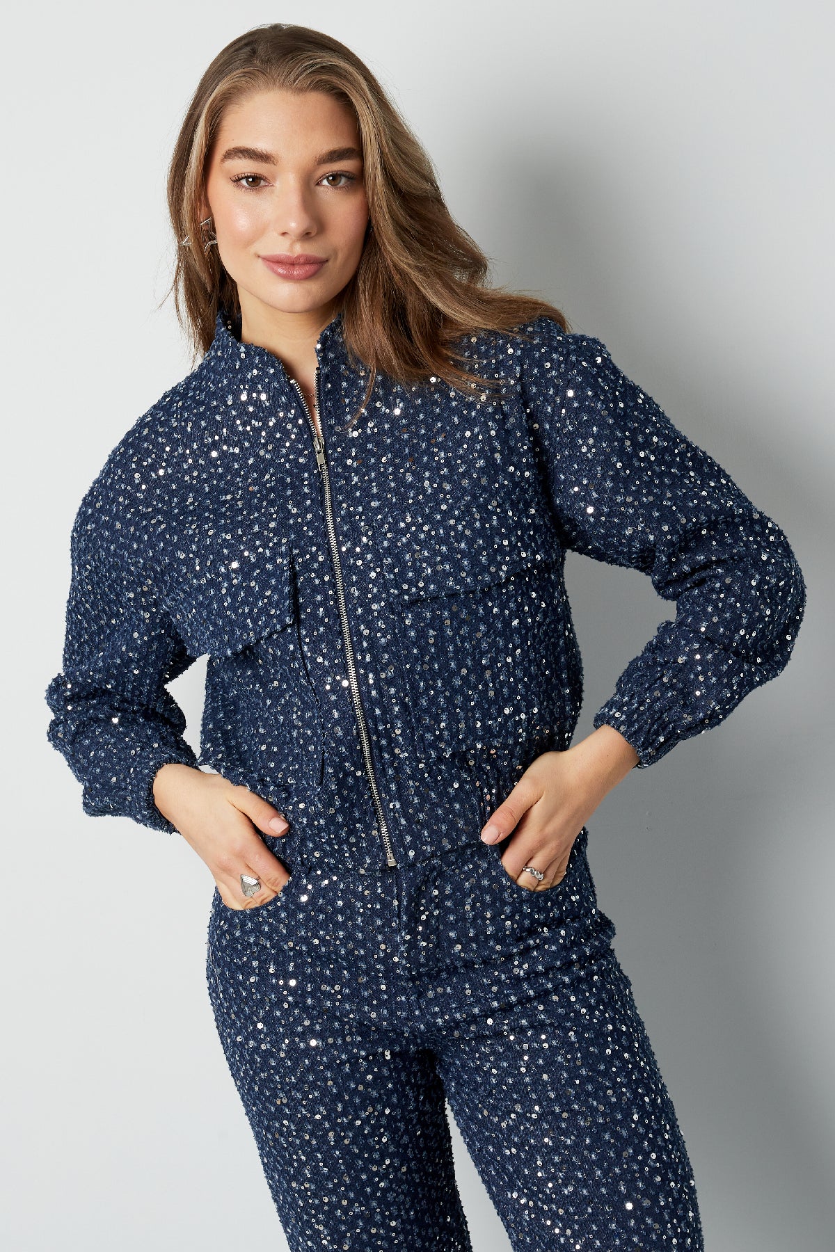 Giacca in denim con paillettes